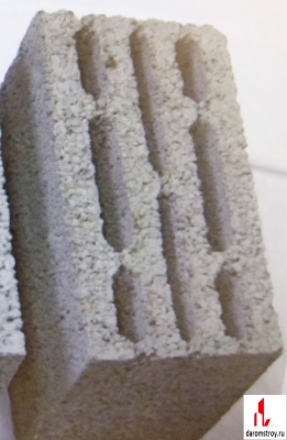 Блок керамзитопесочный стеновой восьмищелевый КСР М75 390*190*188 мм